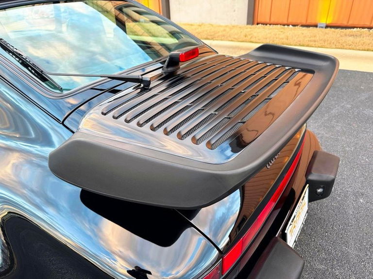 Porsche 911 Turbo 3.3 (US)