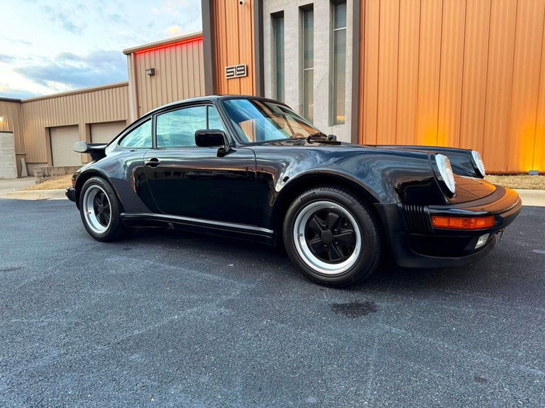 Porsche 911 Turbo 3.3 (US)