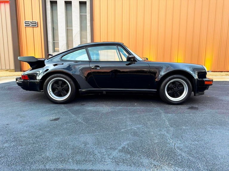 Porsche 911 Turbo 3.3 (US)
