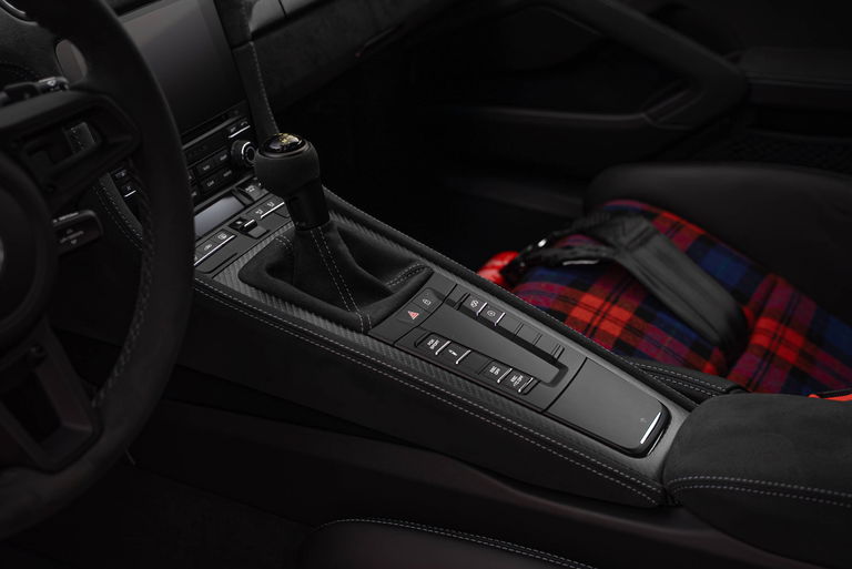 Porsche 718 Cayman GT4 RS