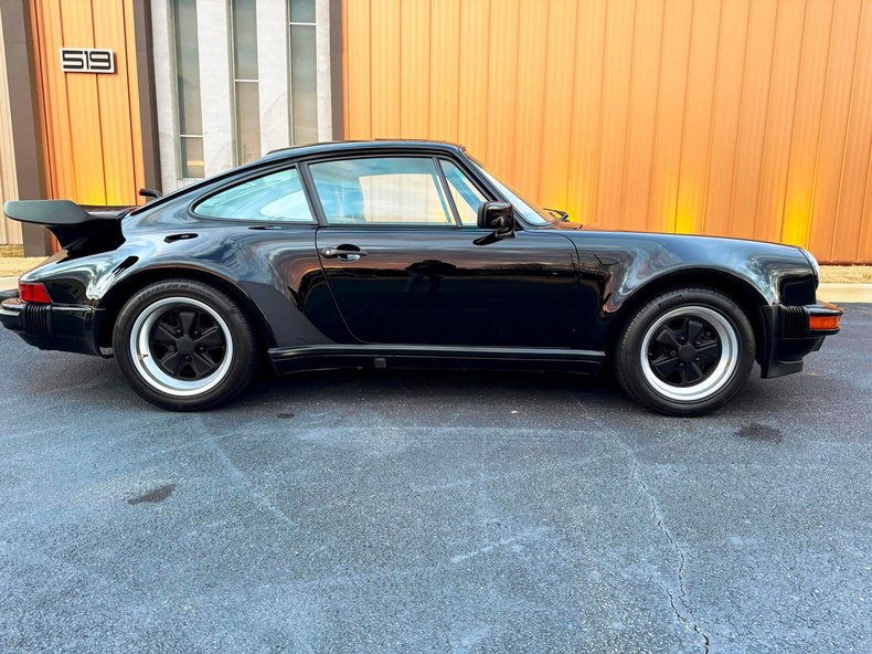 Porsche 911 Turbo 3.3 (US)