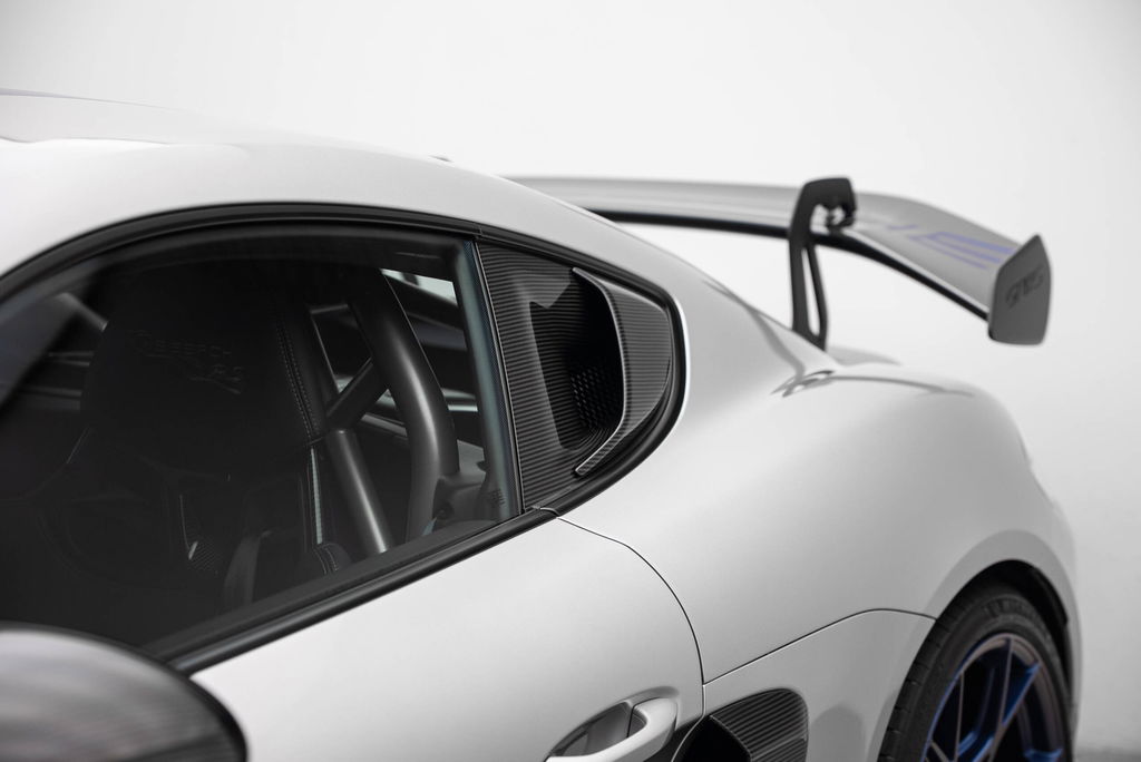 Porsche 718 Cayman GT4 RS