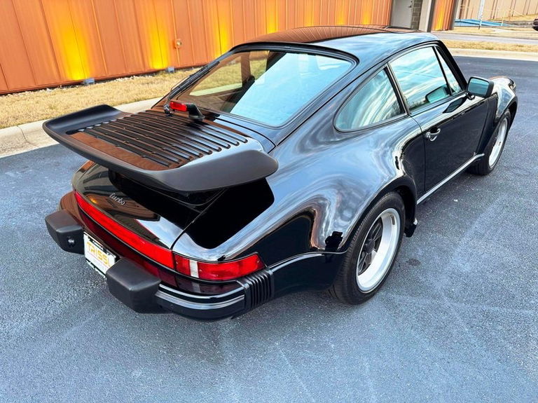 Porsche 911 Turbo 3.3 (US)