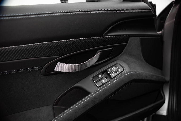 Porsche 718 Cayman GT4 RS