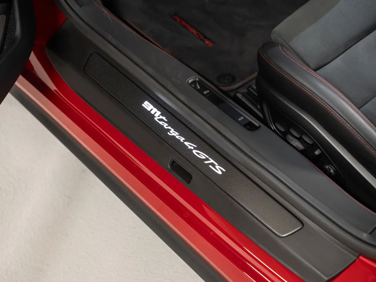 Porsche 992 Targa 4 GTS