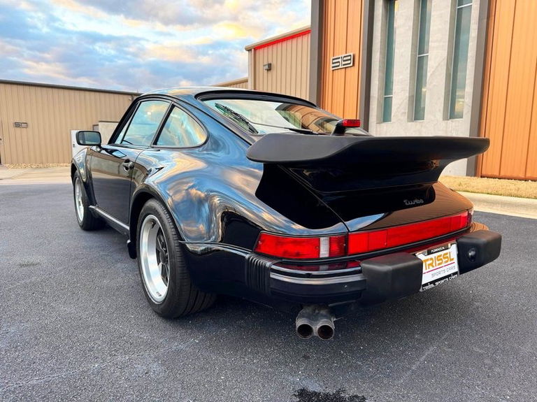 Porsche 911 Turbo 3.3 (US)