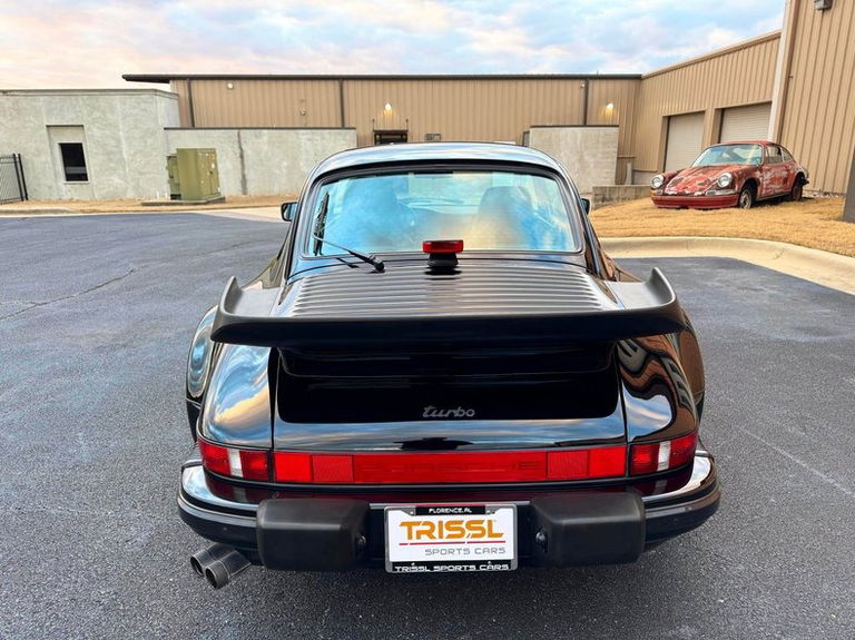 Porsche 911 Turbo 3.3 (US)