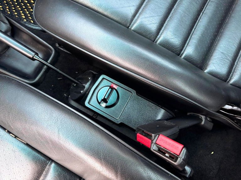 Porsche 911 Turbo 3.3 (US)