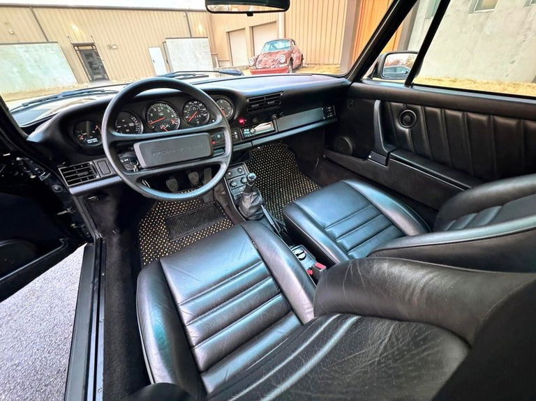 Porsche 911 Turbo 3.3 (US)