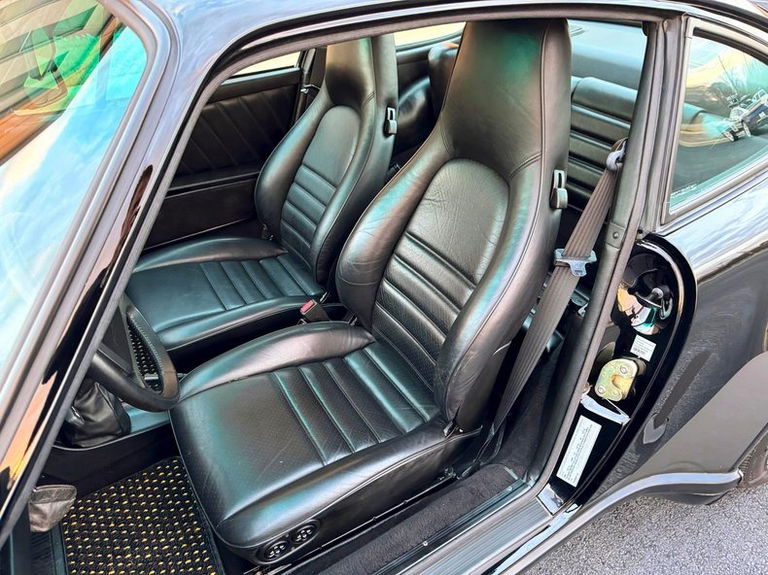 Porsche 911 Turbo 3.3 (US)