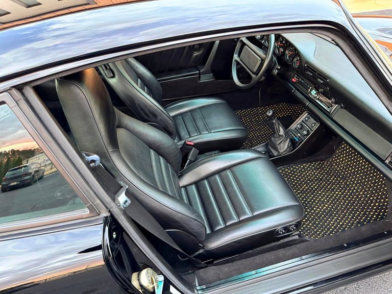 Porsche 911 Turbo 3.3 (US)