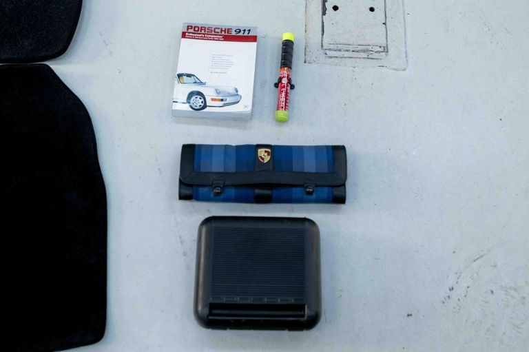 Porsche 964 Carrera 2