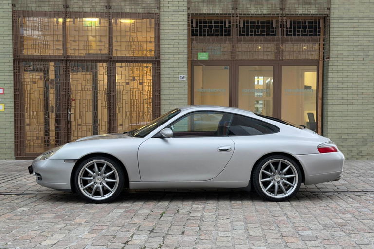 Porsche 996 Carrera