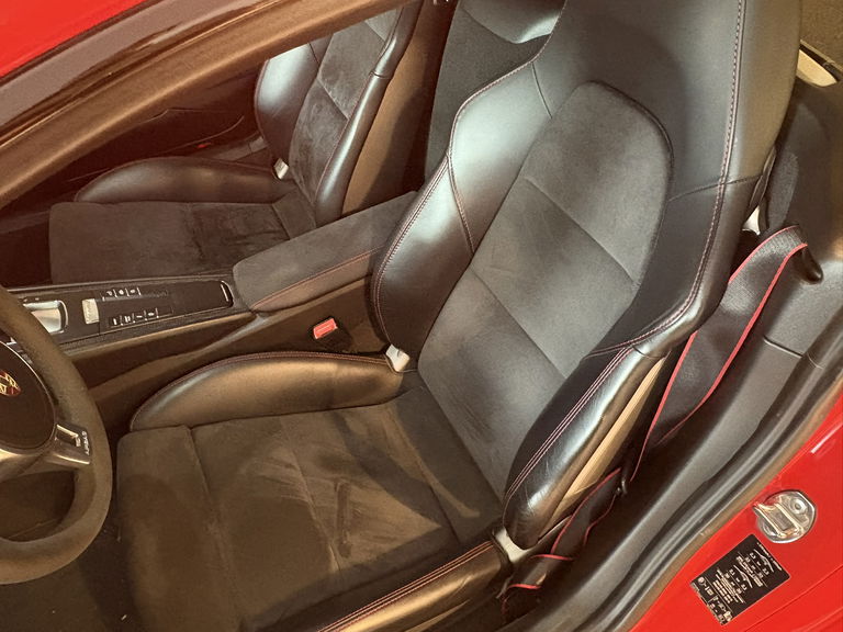 Porsche 981 Cayman GTS