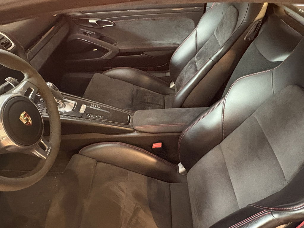 Porsche 981 Cayman GTS