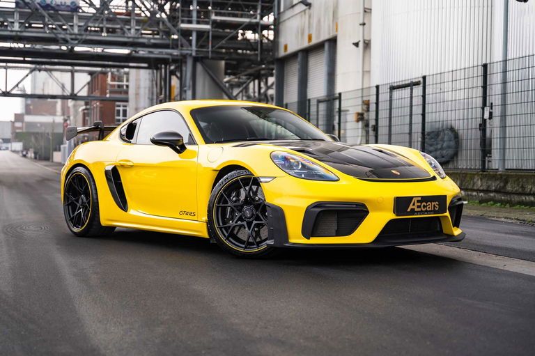 Porsche 718 Cayman GT4 RS