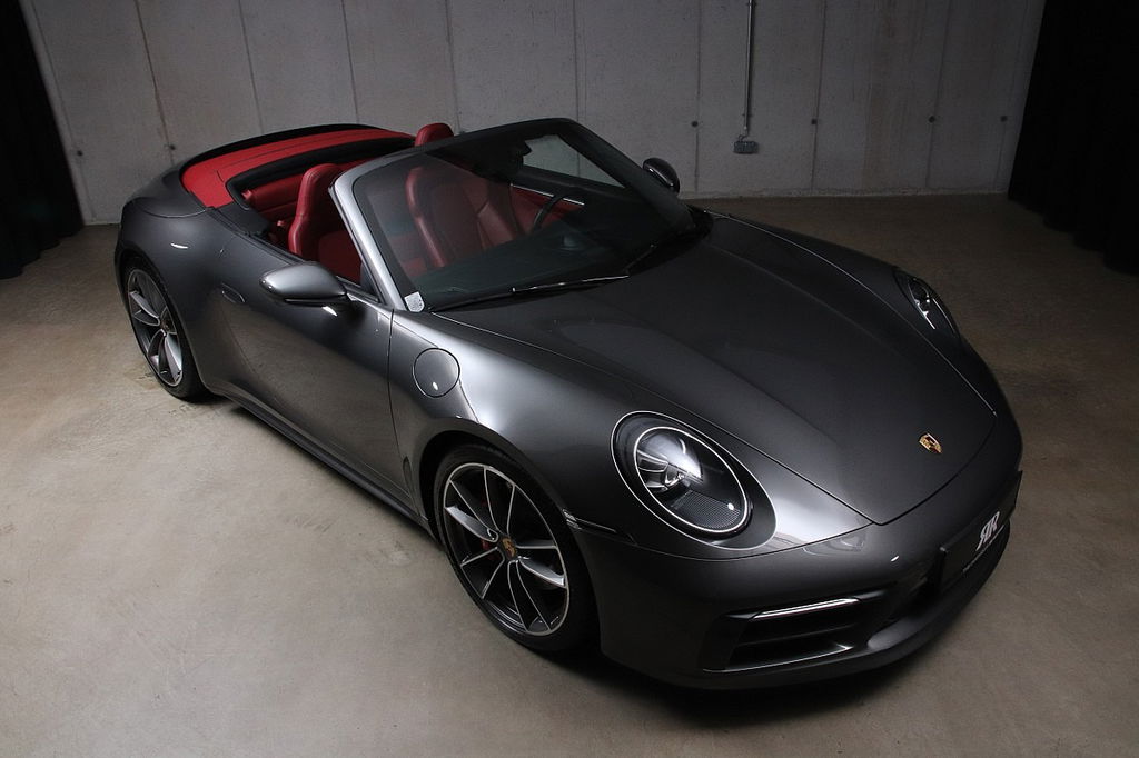 Porsche 992 Carrera 4S