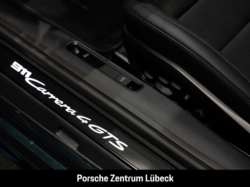 Porsche 992.2 Carrera 4 GTS