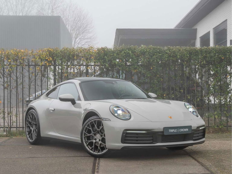 Porsche 992 Carrera