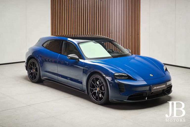 Porsche Taycan GTS Sport Turismo