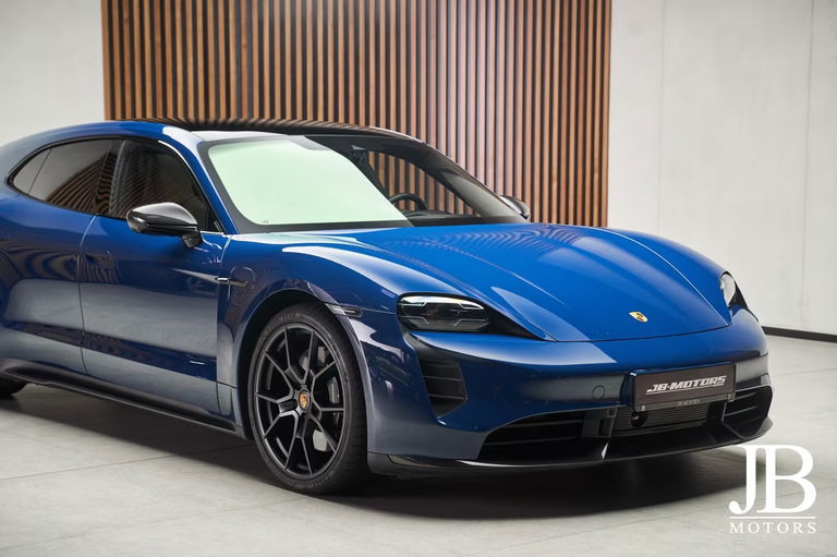 Porsche Taycan GTS Sport Turismo