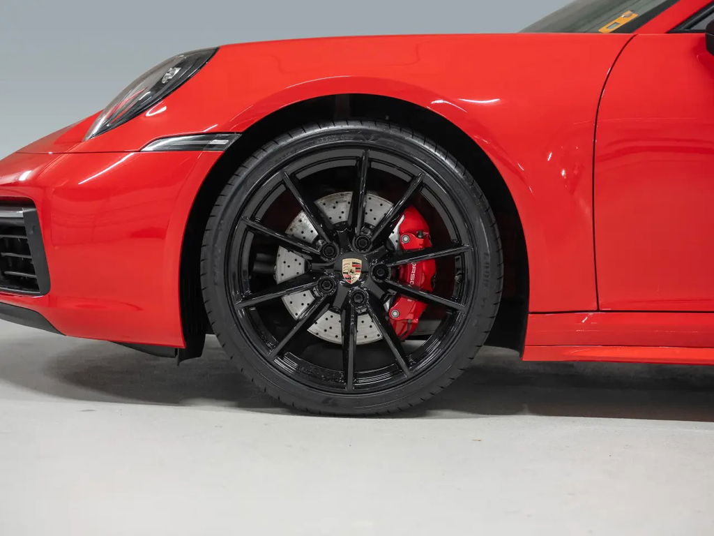 Porsche 992 Carrera 4S