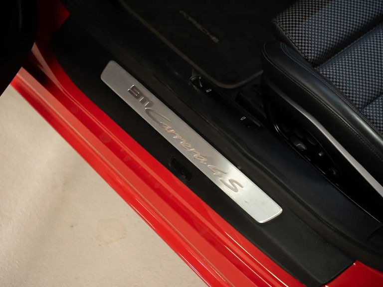 Porsche 992 Carrera 4S