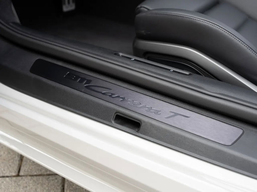 Porsche 992.2 Carrera T