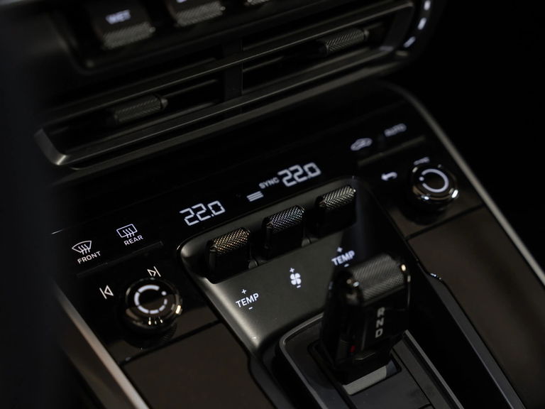 Porsche 992 Carrera 4S