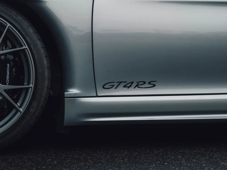 Porsche 718 Cayman GT4 RS