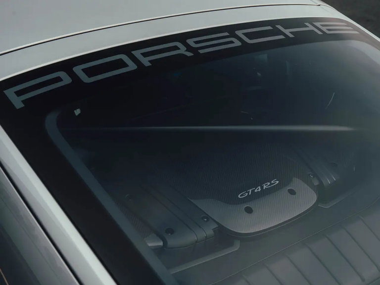 Porsche 718 Cayman GT4 RS