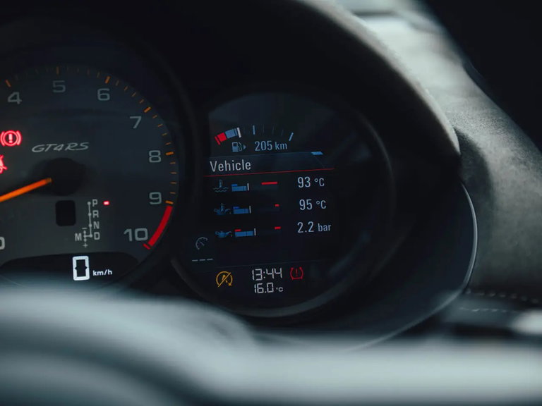 Porsche 718 Cayman GT4 RS