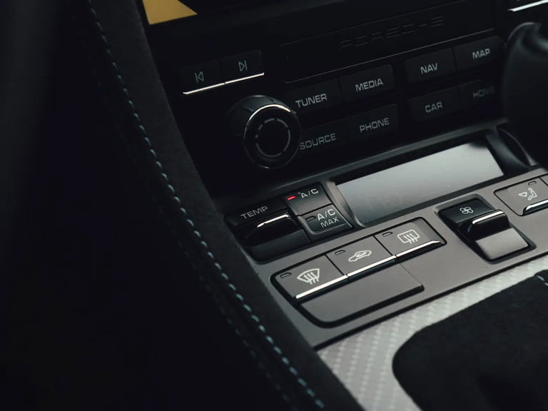 Porsche 718 Cayman GT4 RS