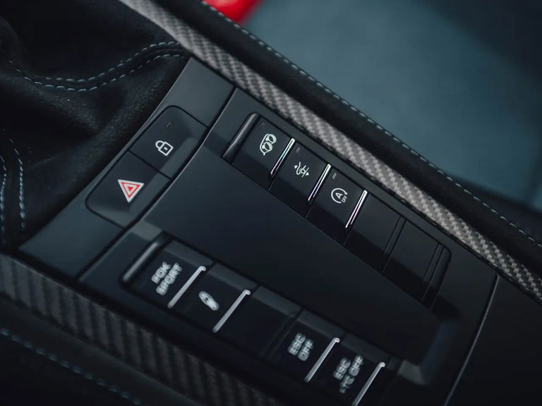 Porsche 718 Cayman GT4 RS