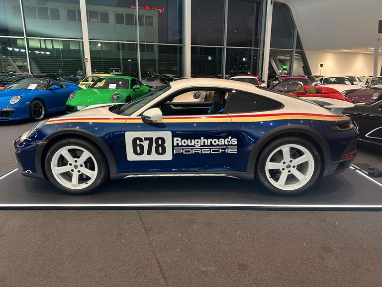 Porsche 911 Dakar