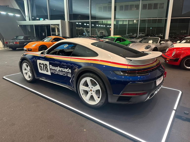 Porsche 911 Dakar
