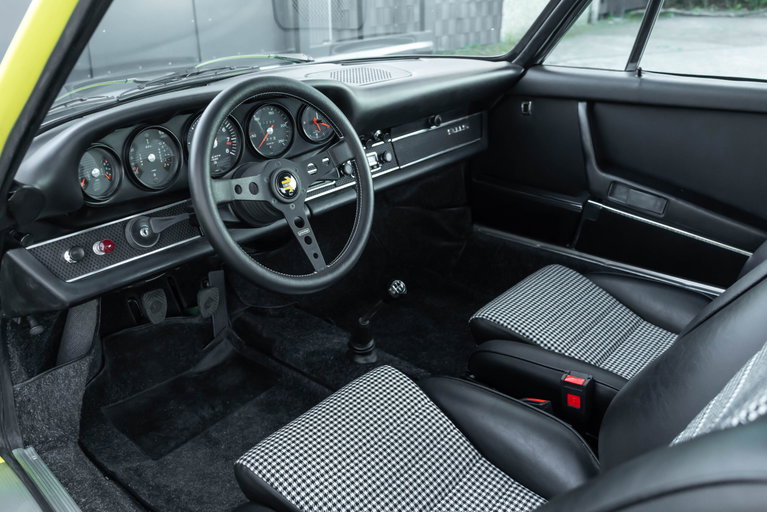 Porsche 911 S (F-Modell)