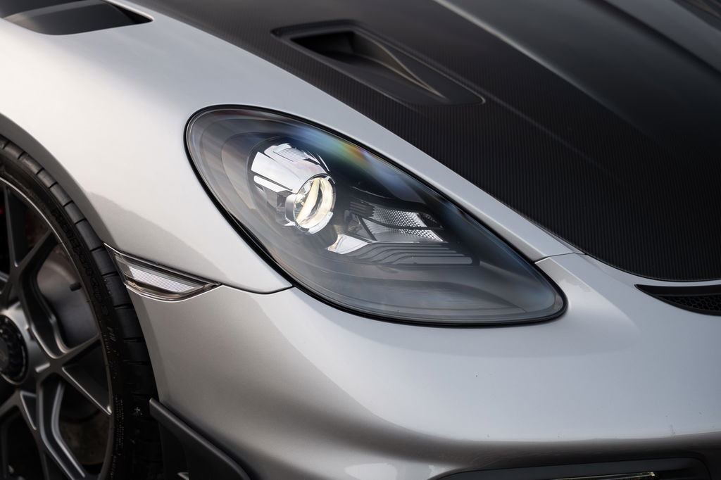 Porsche 718 Cayman GT4 RS