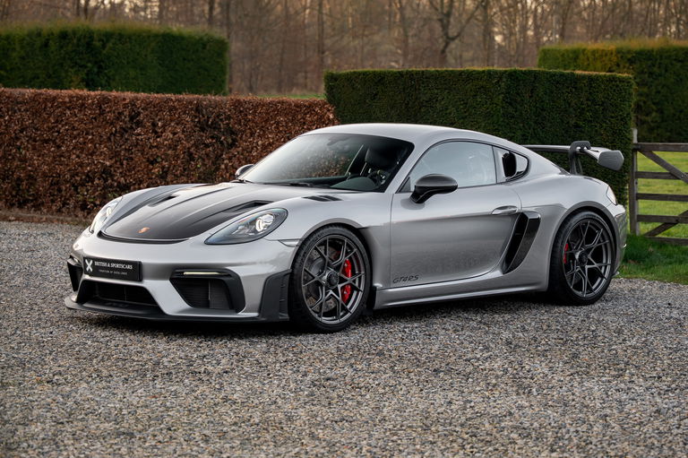Porsche 718 Cayman GT4 RS