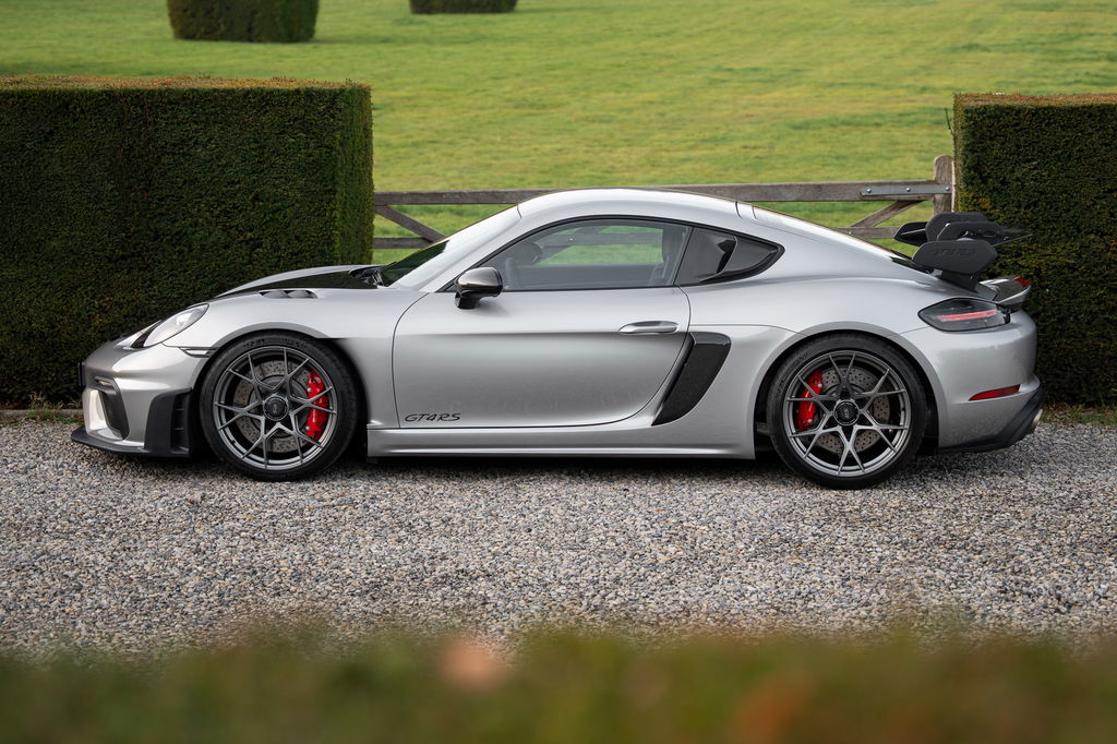 Porsche 718 Cayman GT4 RS