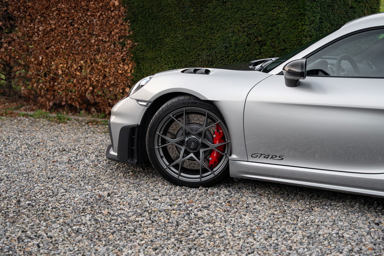 Porsche 718 Cayman GT4 RS