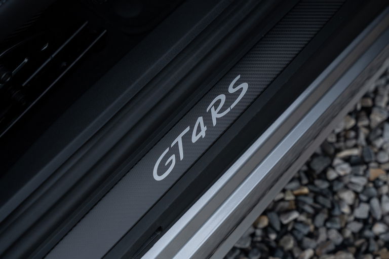 Porsche 718 Cayman GT4 RS