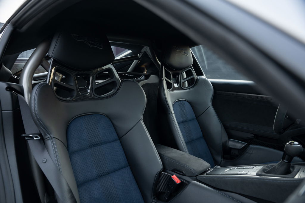 Porsche 718 Cayman GT4 RS