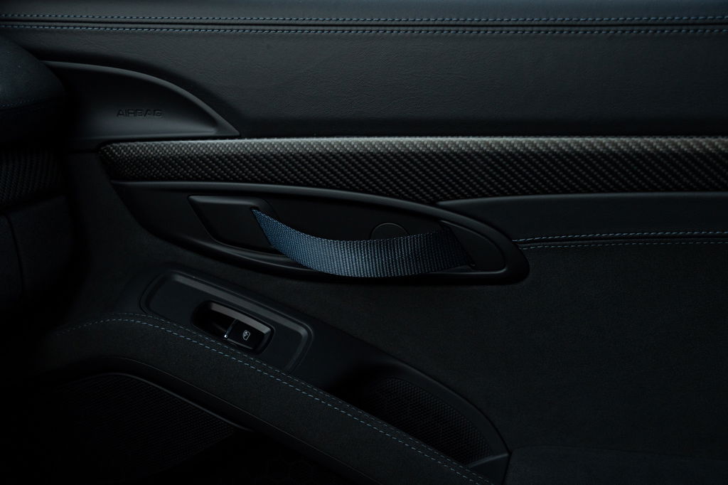 Porsche 718 Cayman GT4 RS