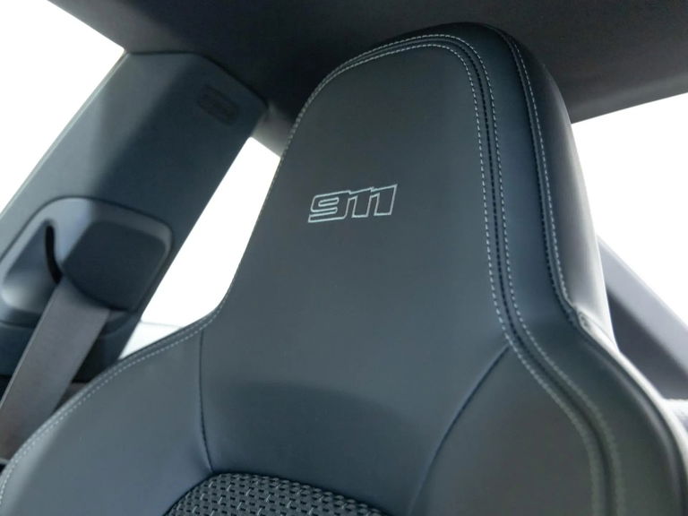 Porsche 992 Carrera T