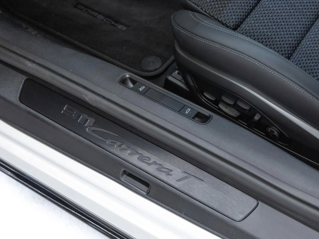 Porsche 992 Carrera T