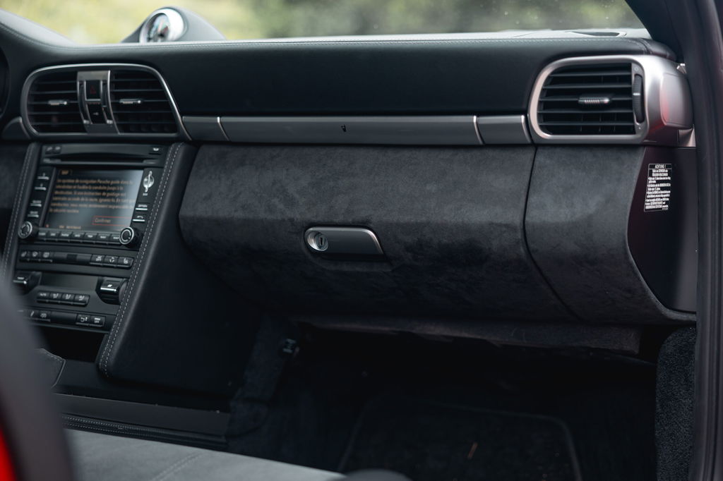 Porsche 997.2 Carrera GTS