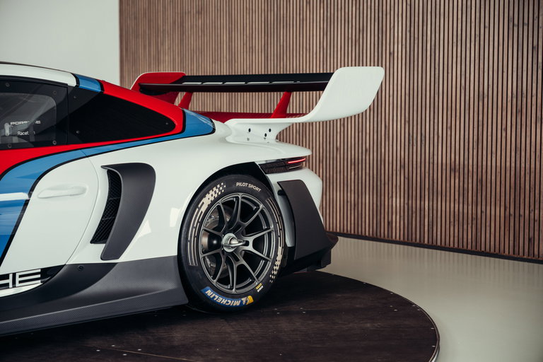 Porsche 911 GT3 R Rennsport