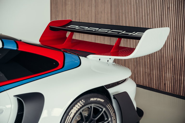 Porsche 911 GT3 R Rennsport