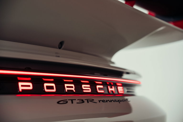 Porsche 911 GT3 R Rennsport